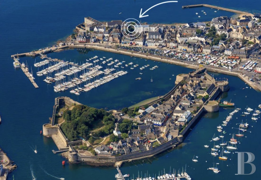 À Concarneau, dans le Finistère, une ancienne maison d’armateur du 17e siècle à quelques pas du port de plaisance - photo  n°23